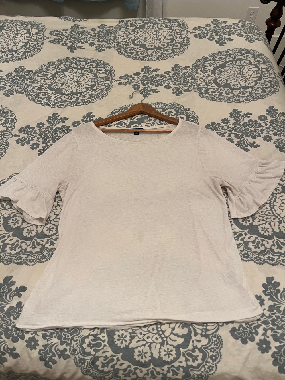 ❤️ 6 for 20 ❤️ J Crew Mercantile Off-White Ruffle Sleeve Women’s Top